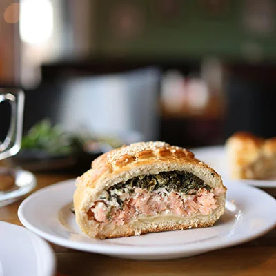 制胜之道：电子竞技对战的深度策略与技巧全解析